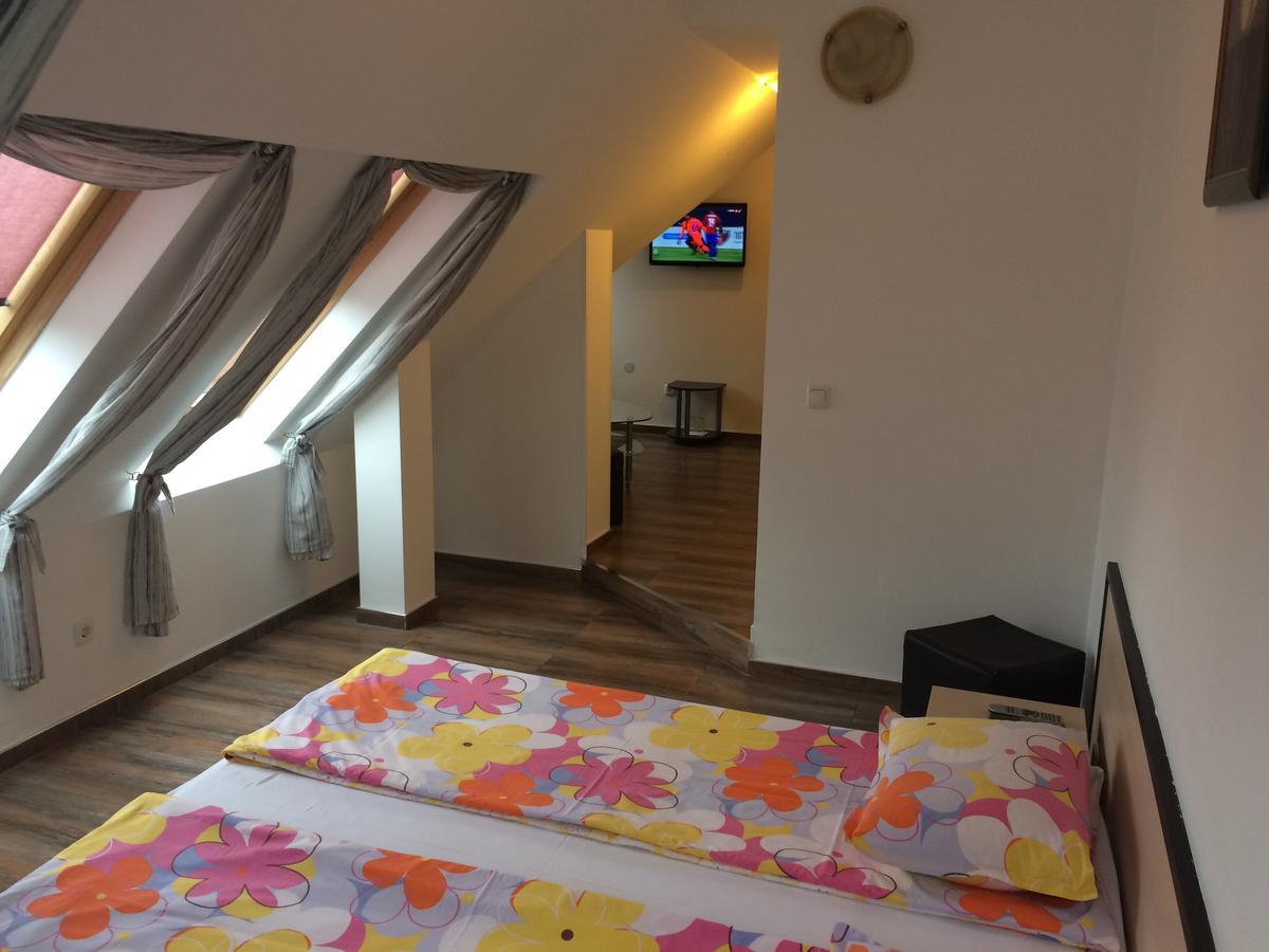 Hotel - Restaurant Chairite Sofia Extérieur photo